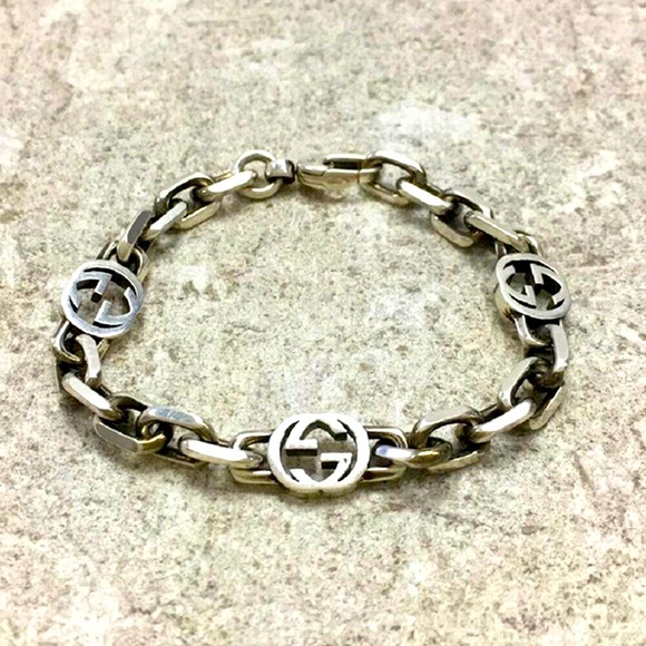 GUCCI Interlocking GG Logo Circle Bracelet - Picture 2 of 5